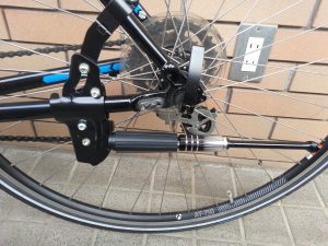 新しいスタンド。上げたところ